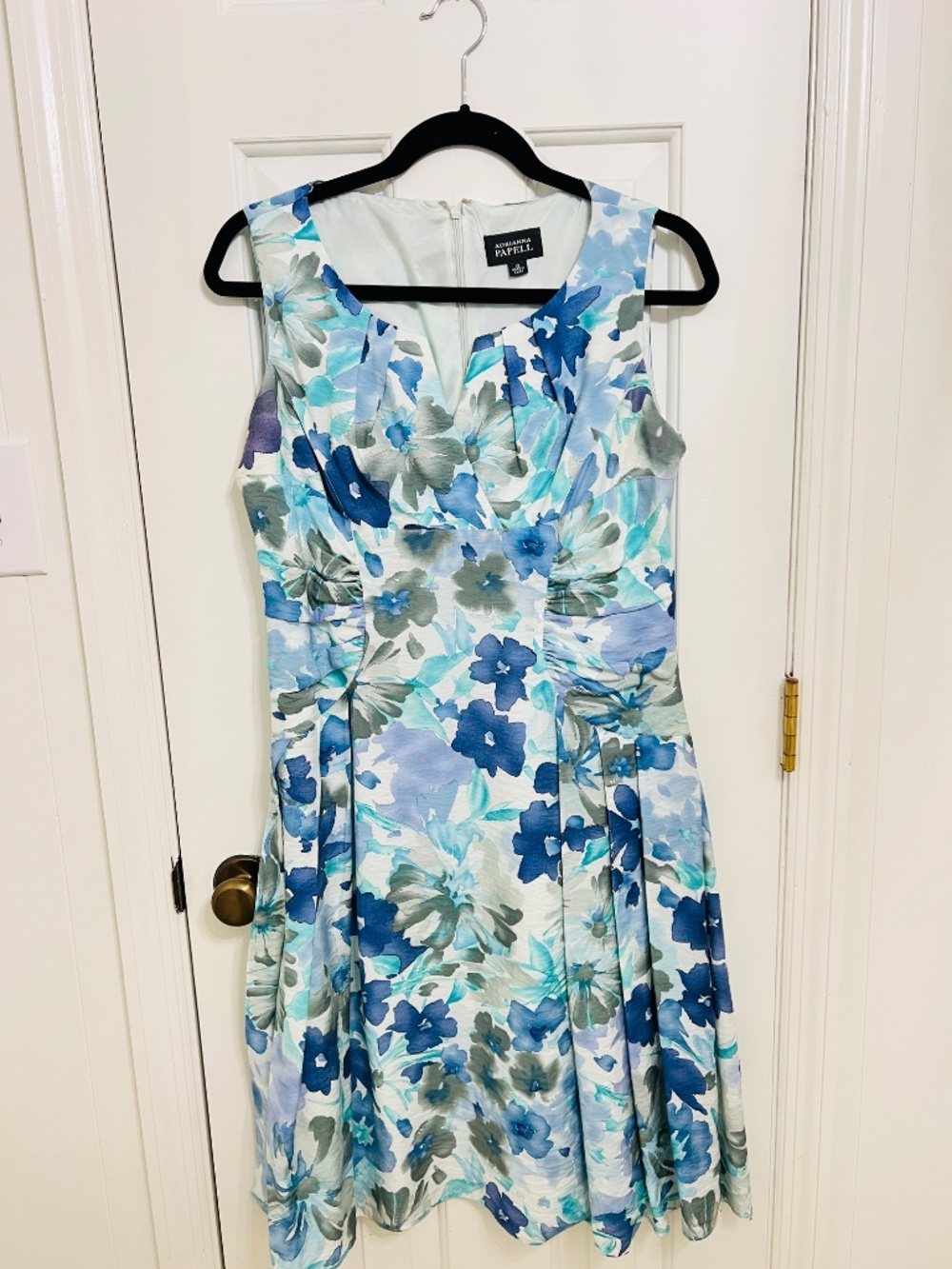 VGUC Adrianna Papell Blue Watercolor Floral Print Sleeveless Lined Dress Size 12